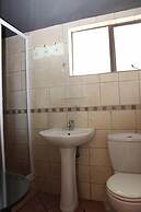 Golden Lantern Guest Lodge