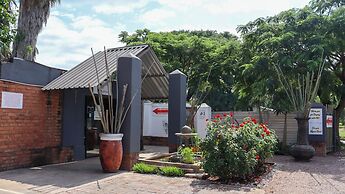 Golden Lantern Guest Lodge