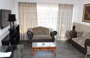 Golden Lantern Guest Lodge