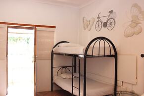 Golden Lantern Guest Lodge