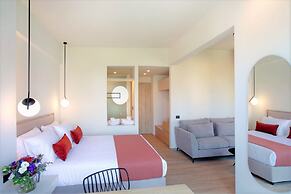 The City Hotel & Suites