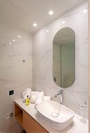 The City Hotel & Suites