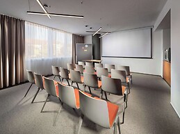 Clarion Hotel Vienna South