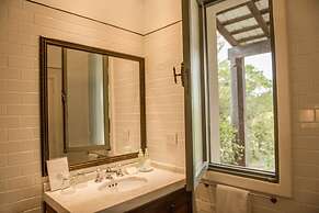 Estancia La Paz Hotel