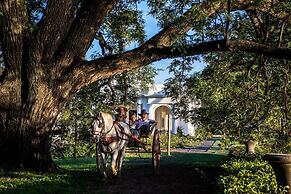 Estancia La Paz Hotel