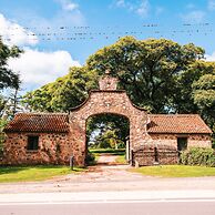 Estancia La Paz Hotel