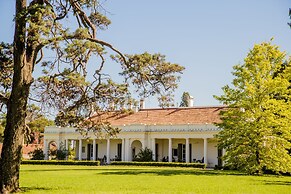 Estancia La Paz Hotel