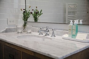 Estancia La Paz Hotel