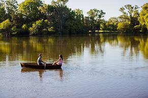 Estancia La Paz Hotel