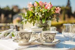 Estancia La Paz Hotel