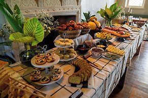 Estancia La Paz Hotel