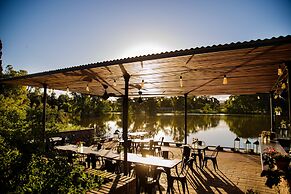 Estancia La Paz Hotel