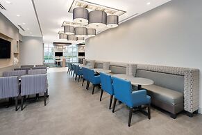 Holiday Inn Express & Suites Downtown Ottawa East by IHG