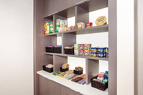 Holiday Inn Express & Suites Downtown Ottawa East by IHG