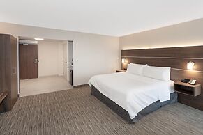 Holiday Inn Express & Suites Downtown Ottawa East by IHG