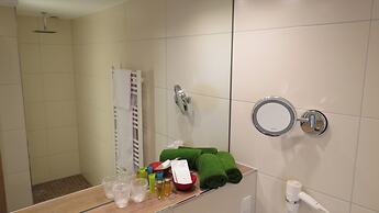 Hotel & Restaurant ZUR TRAUBE