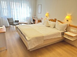 Hotel & Restaurant ZUR TRAUBE