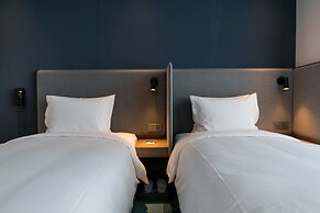 Holiday Inn Express Shanghai Tangzhen by IHG