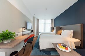 Holiday Inn Express Shanghai Tangzhen by IHG