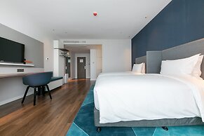 Holiday Inn Express Shanghai Tangzhen by IHG