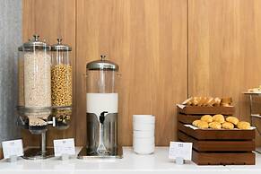 Holiday Inn Express Shanghai Tangzhen by IHG