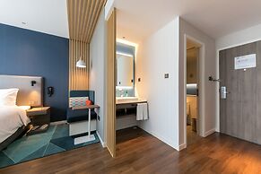 Holiday Inn Express Shanghai Tangzhen by IHG