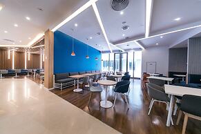 Holiday Inn Express Shanghai Tangzhen by IHG