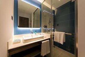 Holiday Inn Express Shanghai Tangzhen by IHG