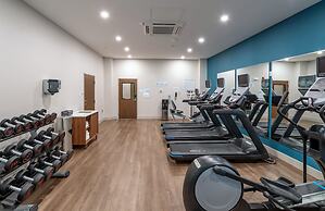 Holiday Inn Express & Suites Columbus - Worthington by IHG