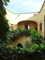 Casona Lele, Panchito y Lavanda