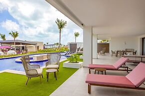 Planet Hollywood Cancun, An Autograph Collection All-Inclusive Resort