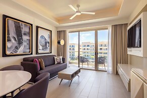 Planet Hollywood Cancun, An Autograph Collection All-Inclusive Resort