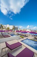 Planet Hollywood Cancun, An Autograph Collection All-Inclusive Resort