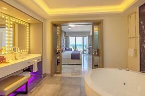 Planet Hollywood Cancun, An Autograph Collection All-Inclusive Resort