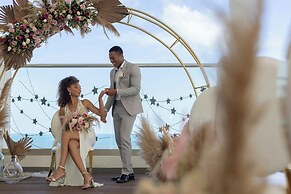 Planet Hollywood Cancun, An Autograph Collection All-Inclusive Resort