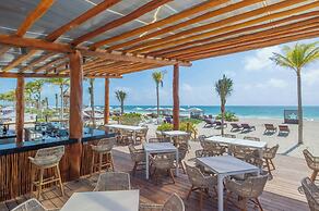 Planet Hollywood Cancun, An Autograph Collection All-Inclusive Resort