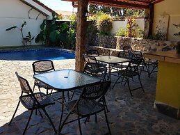 Dos Palmas Studio Apartments