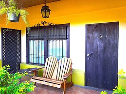 Dos Palmas Studio Apartments