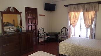 Hotel Acropolis Maya