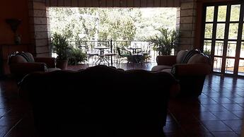 Hotel Acropolis Maya