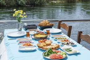 Mandalin Akyaka Hotel