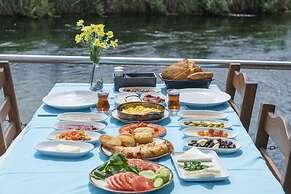 Mandalin Akyaka Hotel