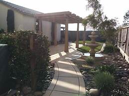 Luxury Custom Home in Oakdale Parkview