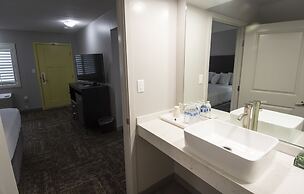 Americana Modern Hotel