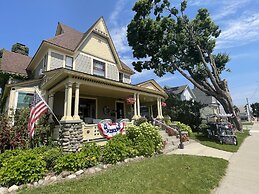Secrets on Main Bed & Breakfast