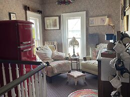 Secrets on Main Bed & Breakfast