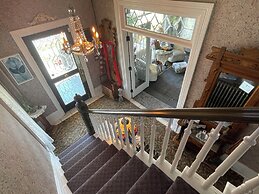 Secrets on Main Bed & Breakfast