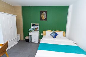 Ngan Pho Studio & Hotel