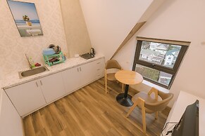 Ngan Pho Studio & Hotel