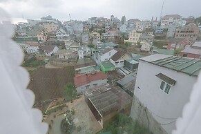 Ngan Pho Studio & Hotel